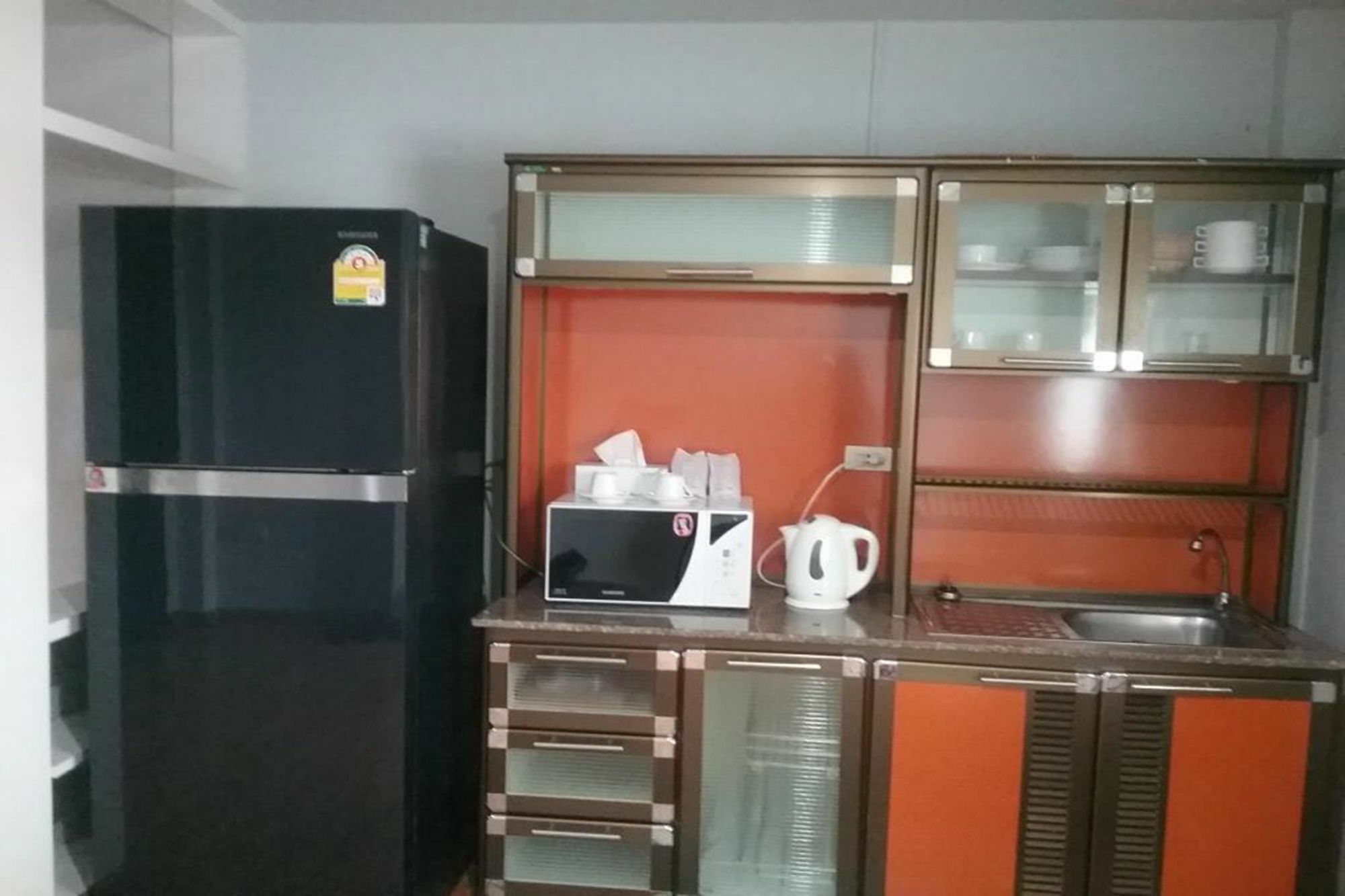 White House Asoke Sukhumvit 18 Hotell Bangkok Exteriör bild